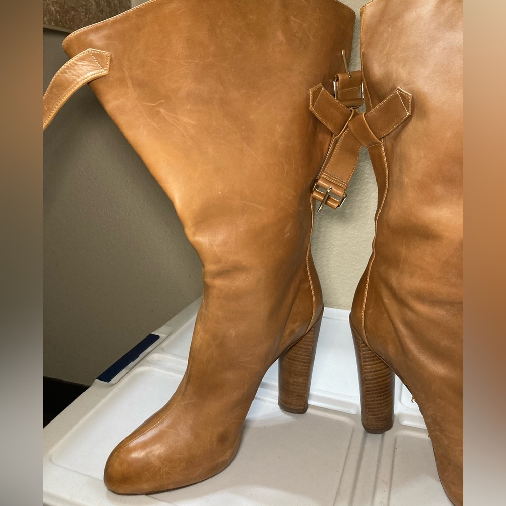 Boutique 9 tan leather healed boots size 7.5 and 4 inch heals. - Picture 4 of 9